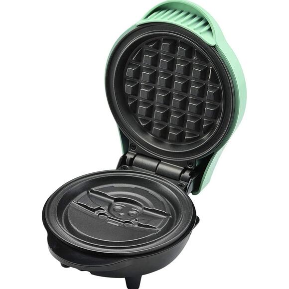 Star Wars Mini Waffle Maker The Mandalorian The Child Baby Yoda Grogu 4” NEW - Picture 4 of 7